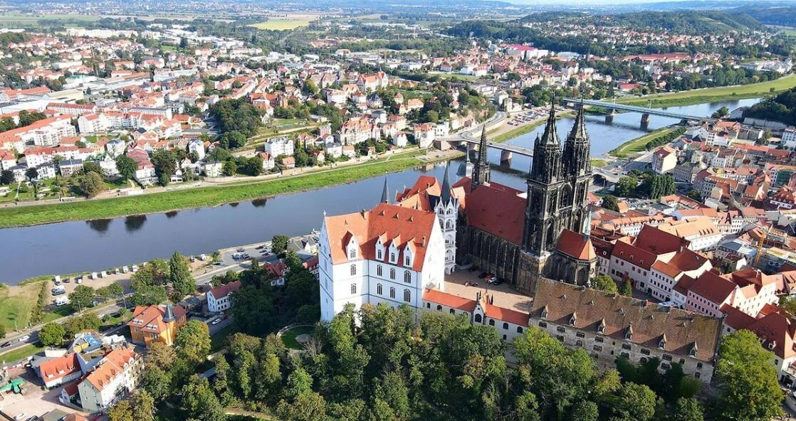 Город Meissen где расположена одноименная мануфактура. Изображение взято из открытых источников.