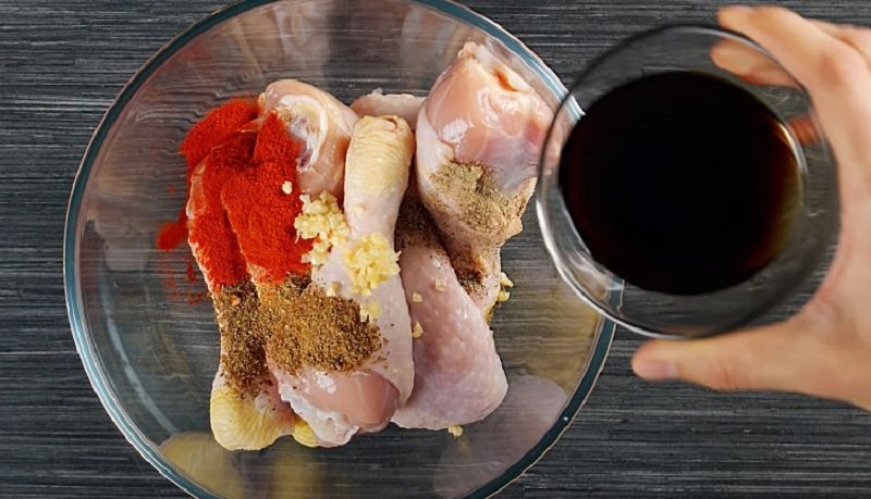 Куриные ножки в тесте: необычный способ по-новому вдохнуть жизнь в привычное блюдо