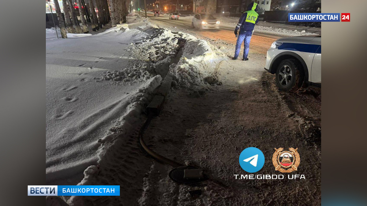    В уфимском Нагаево водитель внедорожника врезался в электроопору: мужчина госпитализирован