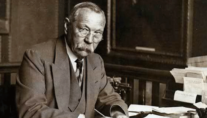 Артур Конан Дойль, автор книги «Затерянный мир». 