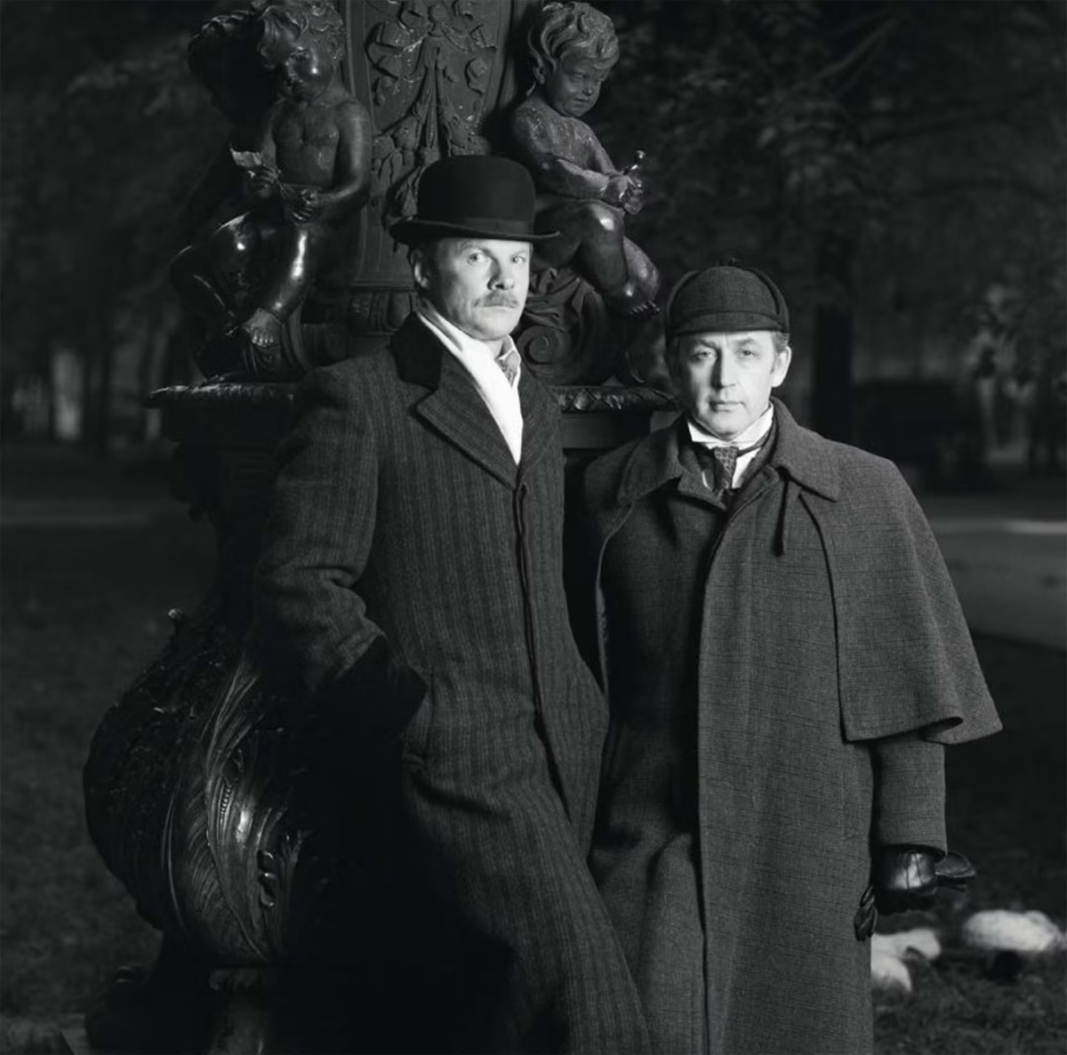 Виталий Соломин и Василий Ливанов во время съемок в фильме «Шерлок Холмс и доктор Ватсон: Сокровища Агры», 1982 год