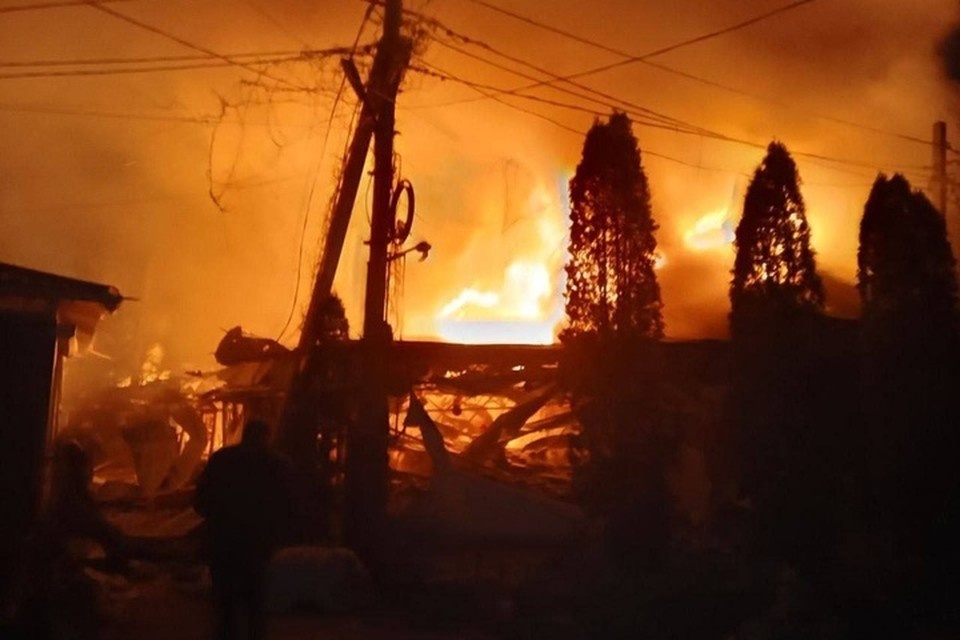    Первыми на помощь жертвам теракта ВСУ в Хорлах пришли запорожские "барсы". Фото: тг-канал Владимира Сальдо