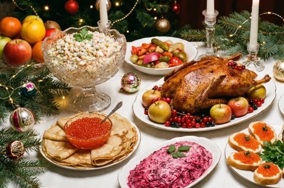    Новогодний стол.