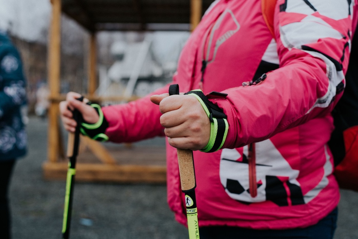    Скандинавская ходьба. Фото: "Республика" / Лилия Кончакова