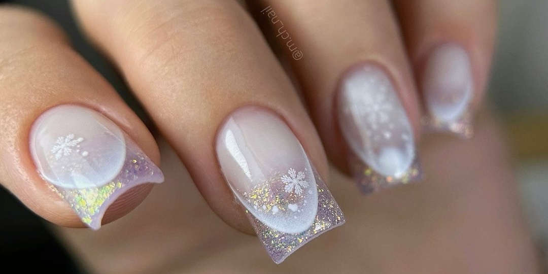 Идеи рождественского маникюра 2026