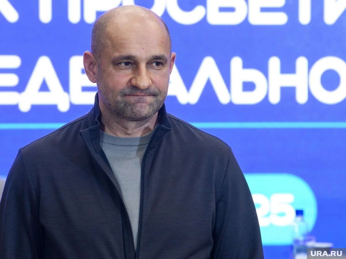     Артем Жога второй год подряд уезжает на праздники на горнолыжку