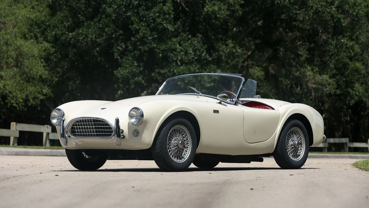 Shelby 260 Cobra 1962 - 1 545 000 долларов