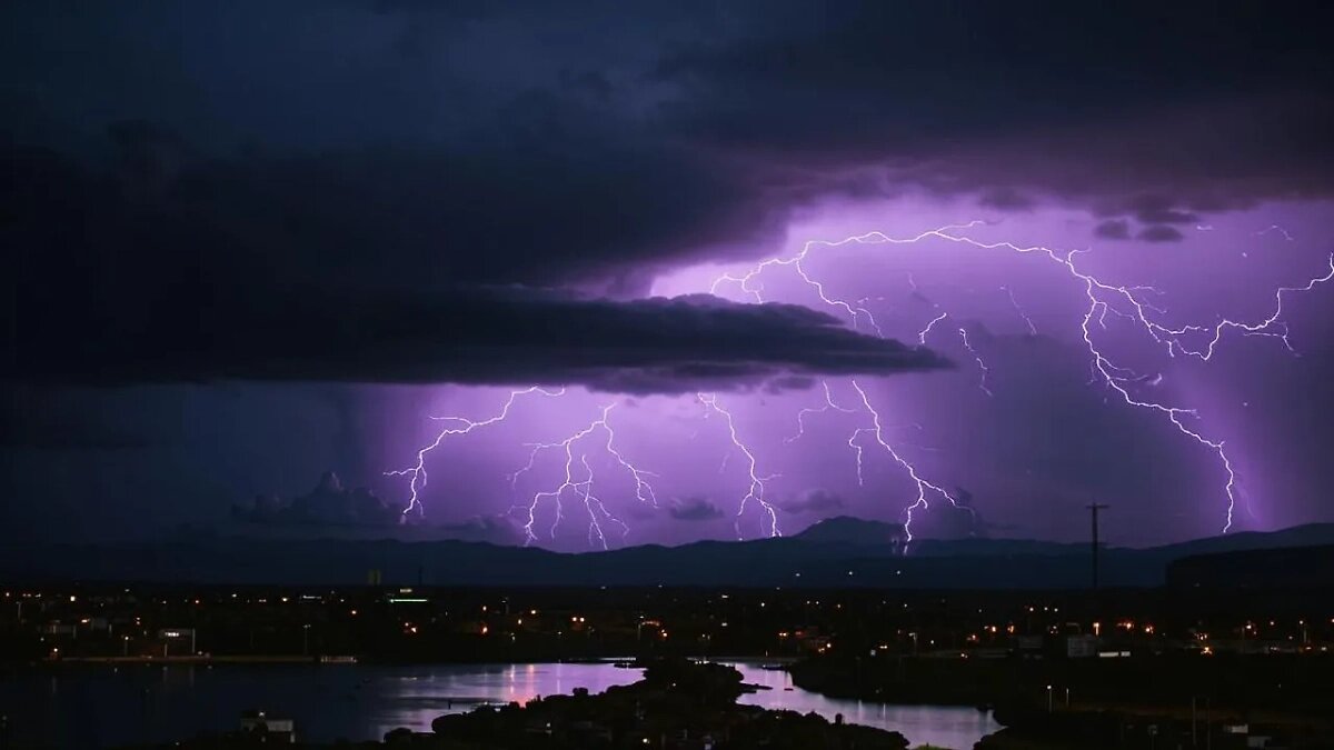 «Вечный шторм» над озером Маракайбо