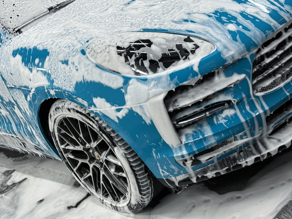 Детейлинг мойка в студии Bridgeauto Team 