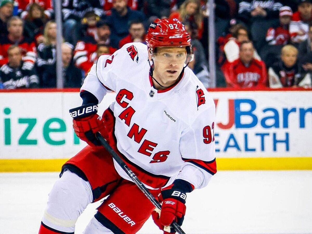    Евгений Кузнецов | © Фото : Социальные сети Carolina Hurricanes