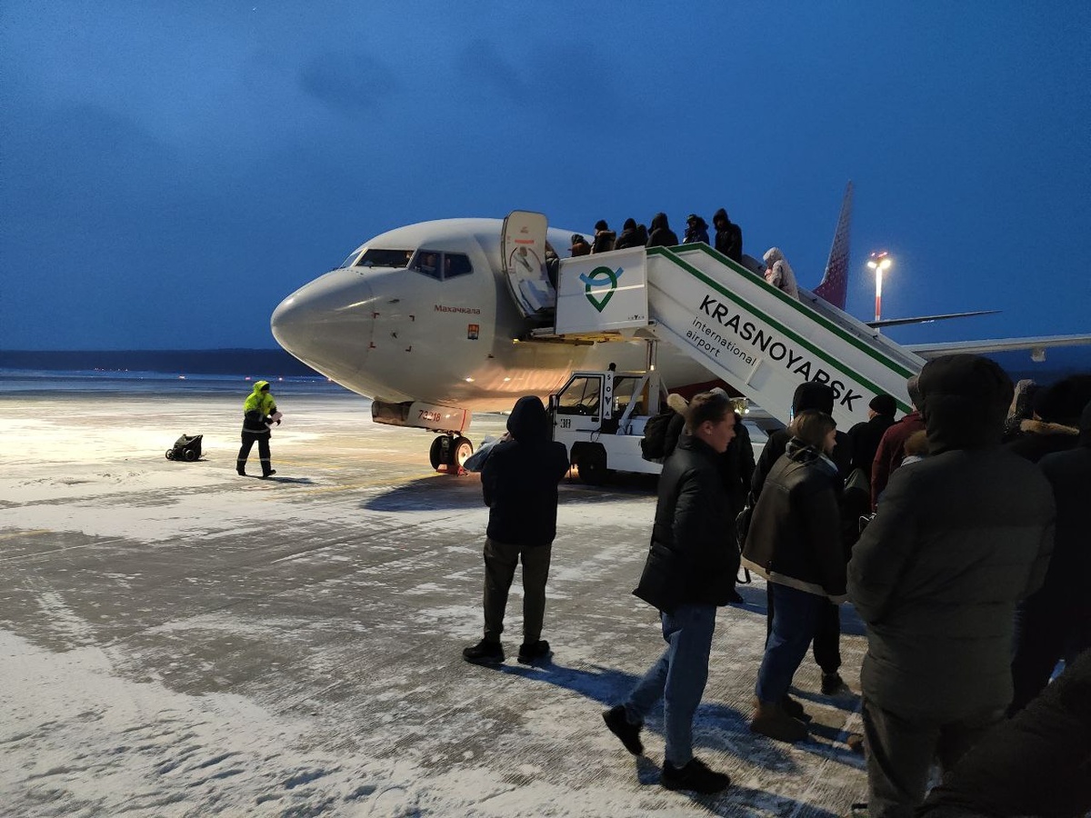 Едем на нашу первую вахту