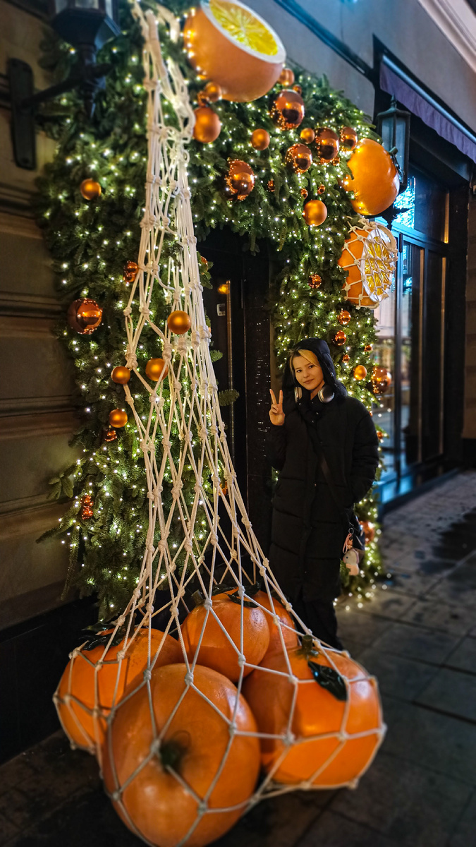 Большая Дмитровка, 2024 год, дочь в качестве модели