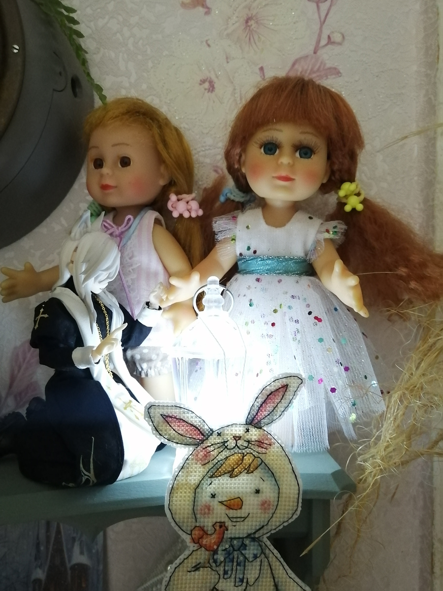 Нарядная Анютка