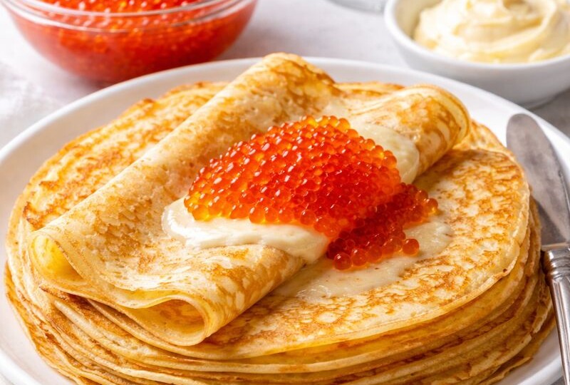 Блины с икрой: вкус, который говорит о празднике, статусе и настоящем удовольствии
