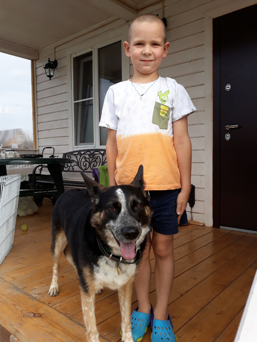 Внук Ярослав и Тоша. Фото из семейного архива. 