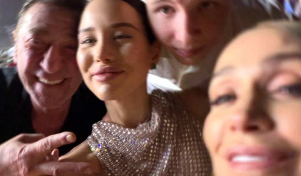    Аврора Киба опубликовала совместное новогоднее фото с Лепсом Личная страница героя публикации в соцсети