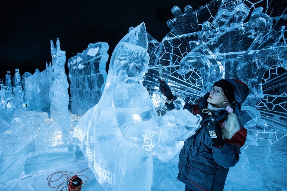    Скульптор Анна Шарикова. / Святослав Акимов/РГ