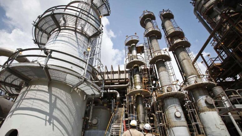    Завод "Титан" / Совет министров республики Крым, wikipedia.org