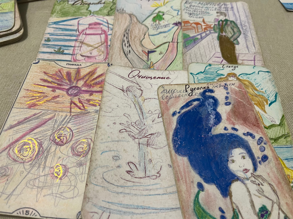 Много, очень много сценариев даже в самом моменте. 