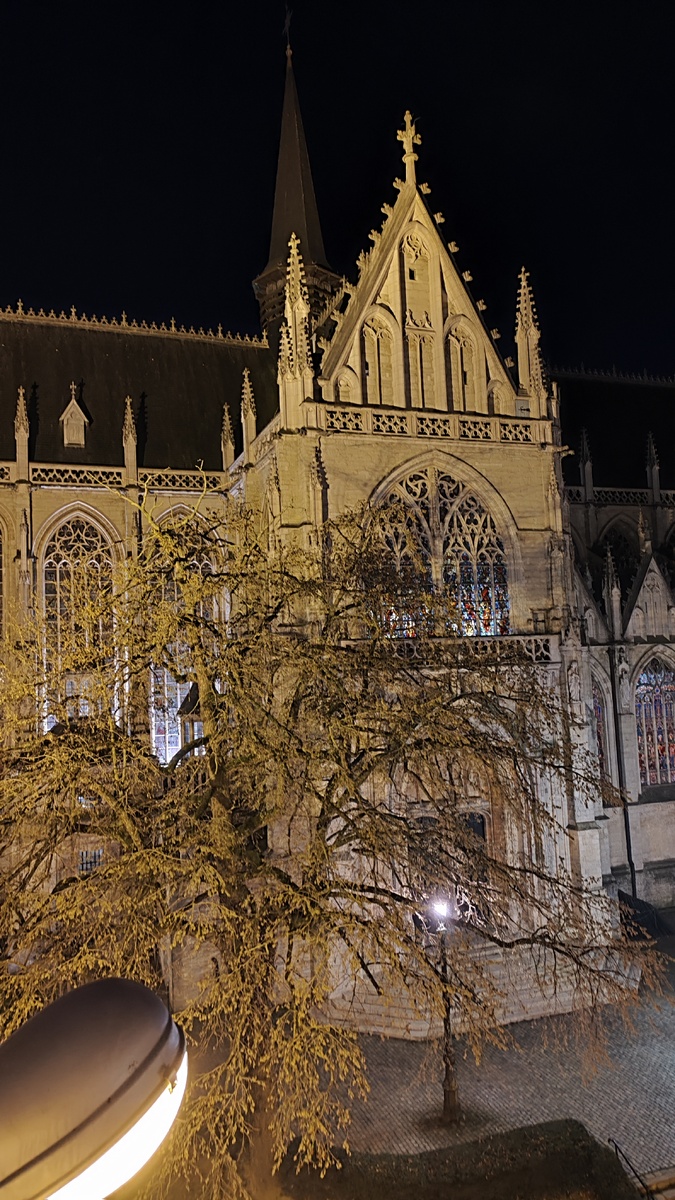 Вид из окна нашего номера 