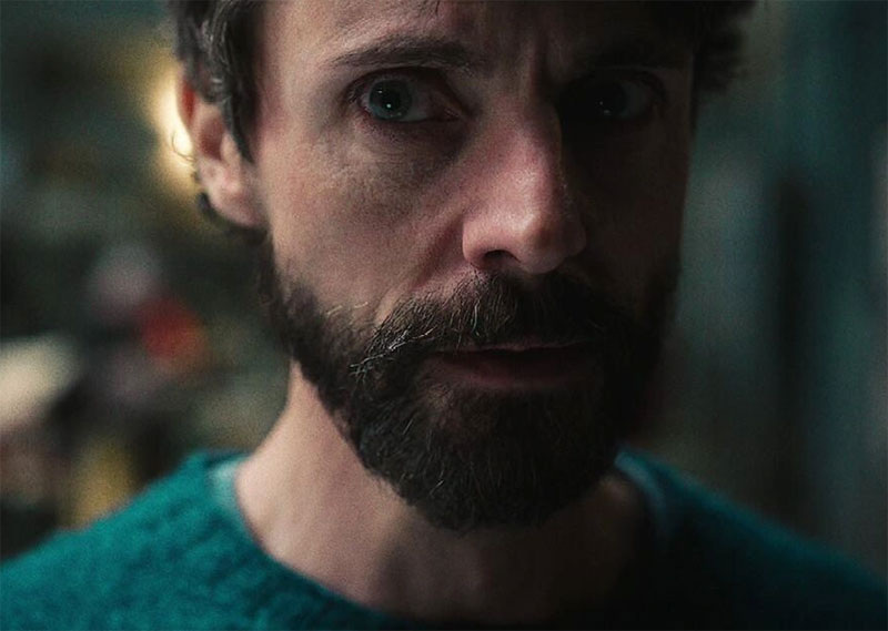     Фото: кадр из телесериала «Отдел нераскрытых дел» (16+), реж. Скотт Фрэнк, Netflix, 2025 год