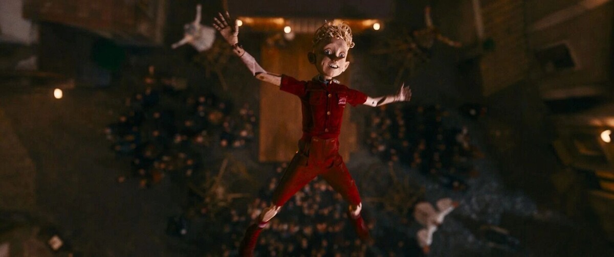    Рецензия на фильм «Буратино»   Фото: Кадр из фильма «Буратино». Режиссер: Игорь Волошин. Режиссер-постановщик: Игорь Волошин. Сценарий: Андрей Золотарев, Аксинья Борисова, Алина Тяжлова. Композиторы: Алексей Рыбников, Дмитрий Рыбников