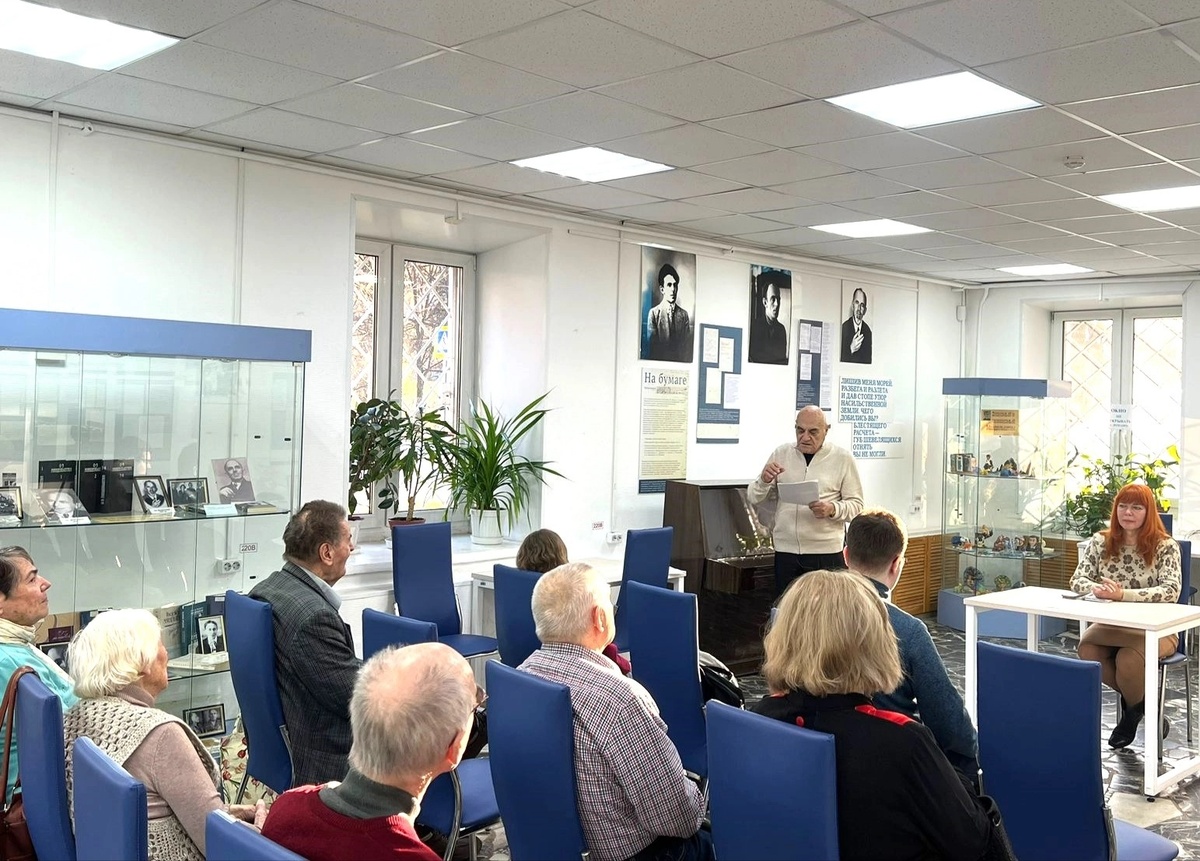 Фото авторов канала. 