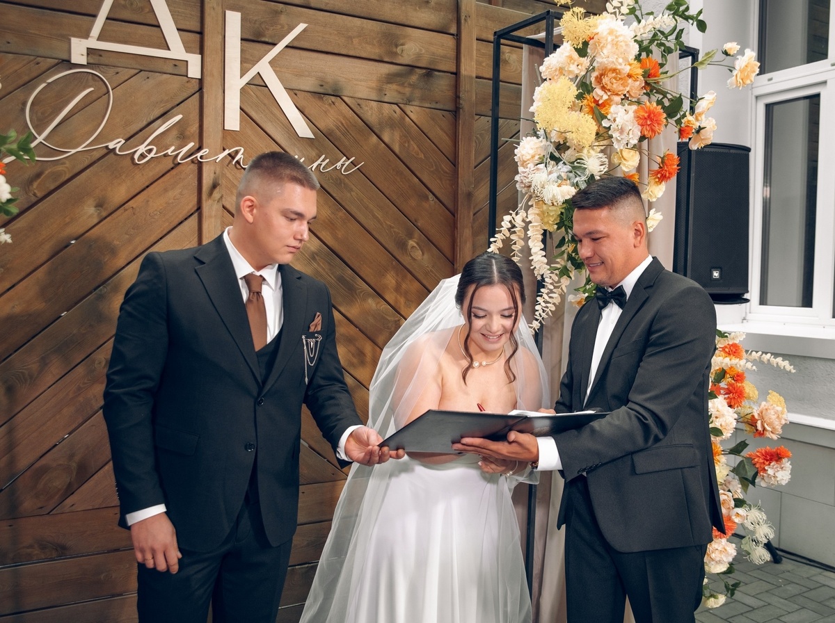 Выездная свадебная церемония в Чувашии — Тамада на свадьбу в Чебоксарах Андрей Рублев