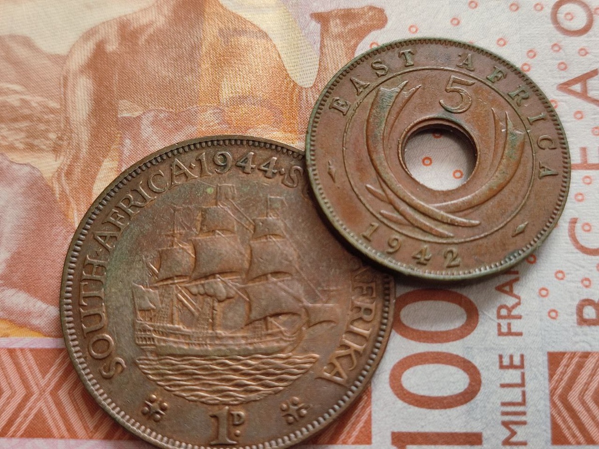 Монеты Африки времён Второй Мировой