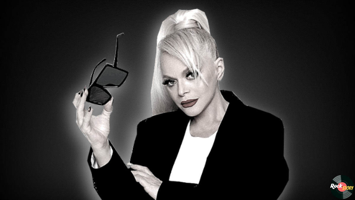 На фотографии: Лариса Долина