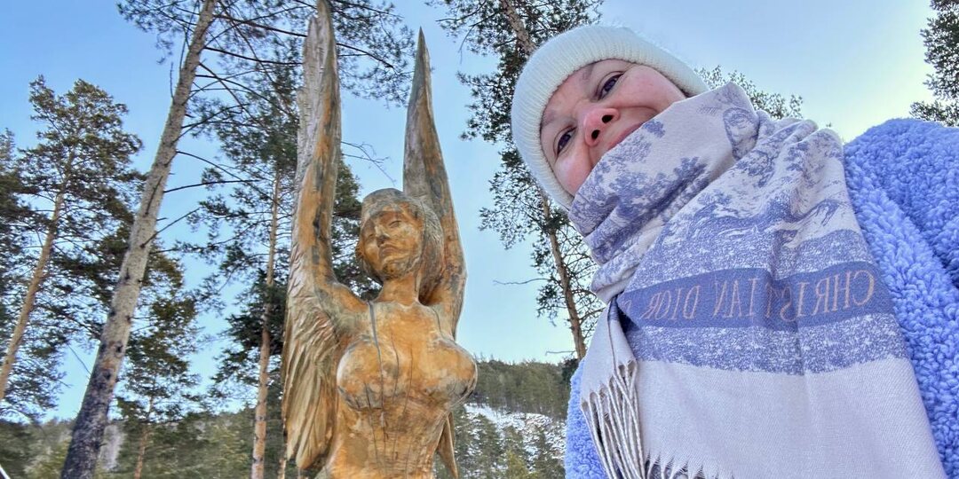 Деревянные легенды Алтая: парк „Подгорица“ и его молчаливые рассказчики