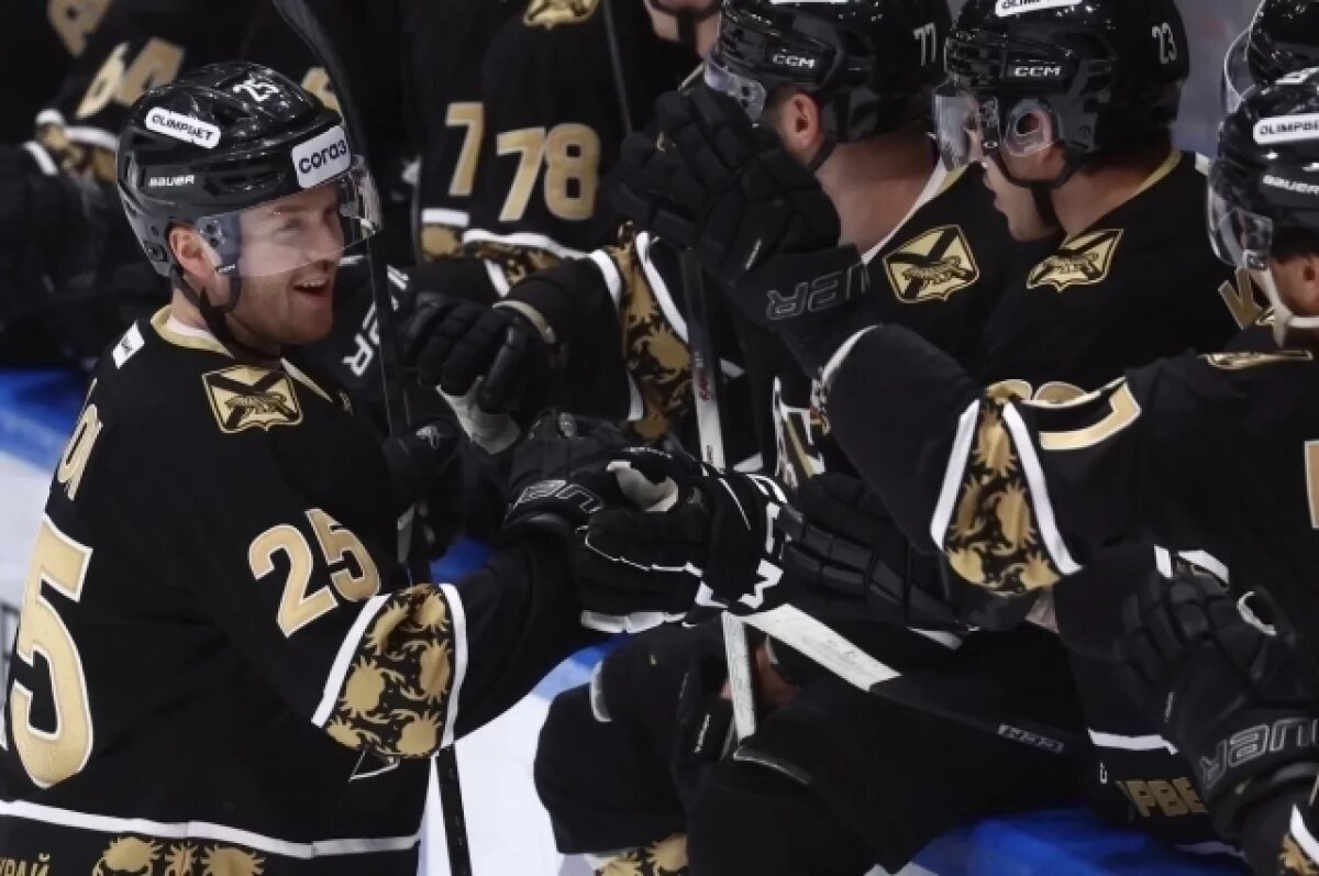    Дубль Олсона и первая победа Цыбы в КХЛ принесли «Адмиралу» успех в дерби