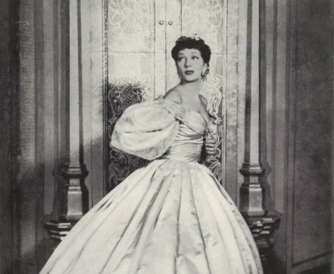 Кадр из мюзикла "Король и я" 1951 года. Как мы видим, ее история получила максимальный медийный охват.