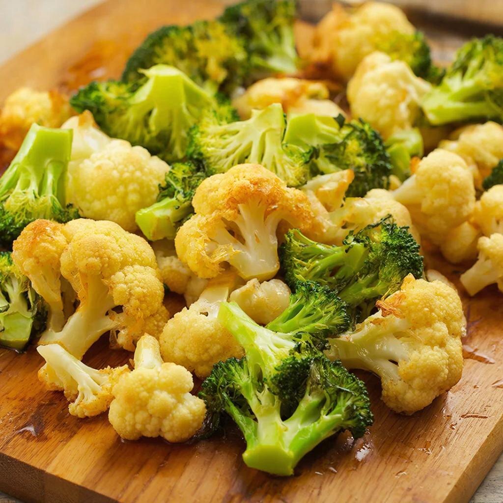 Запеченные цветная капуста и брокколи