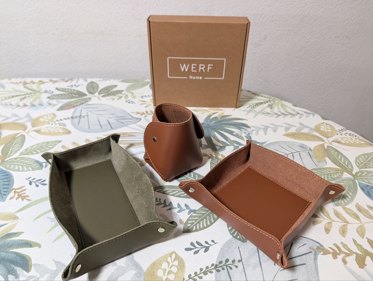  резвычайно приятно будет в таких держать всякие браслетики-колечки. А в стакане - карандаши и кисточки для макияжа. 