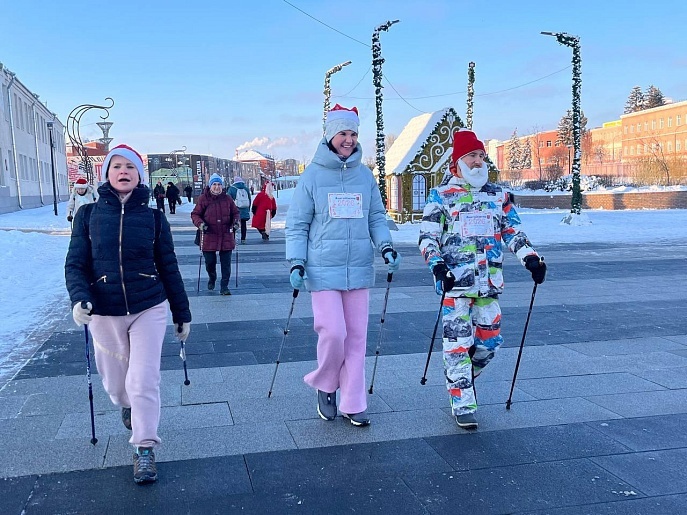 «Шагай к мечте»: туляки прошли вокруг кремля 2026 шагов