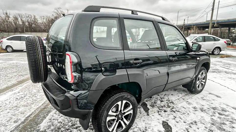 Купил топовую Lada Niva Travel (1,814 млн руб) с мотором 1,8 л на 90 сил - как она едет и стоит ли этих денег? Отзыв владельца