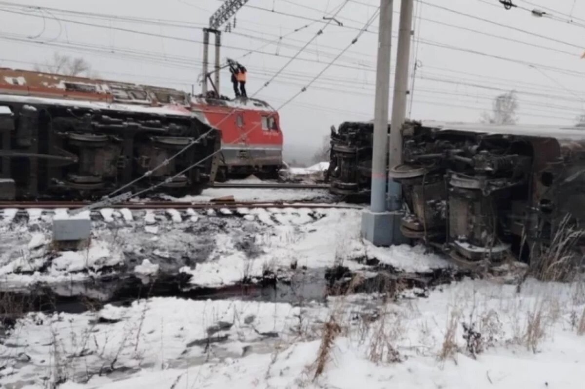    Поезд наехал на легковушку на путях Северной Осетии