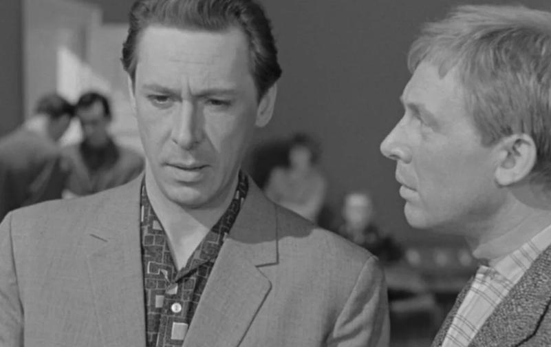    Знаменитый дед Никиты, Олег Ефремов, с Иннокентием Смоктуновским в фильме «Берегись автомобиля» 1966 года.