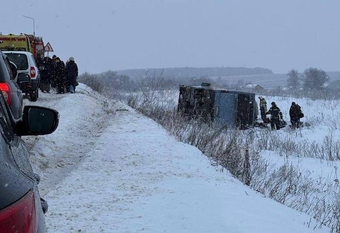 Обложка © SHOT