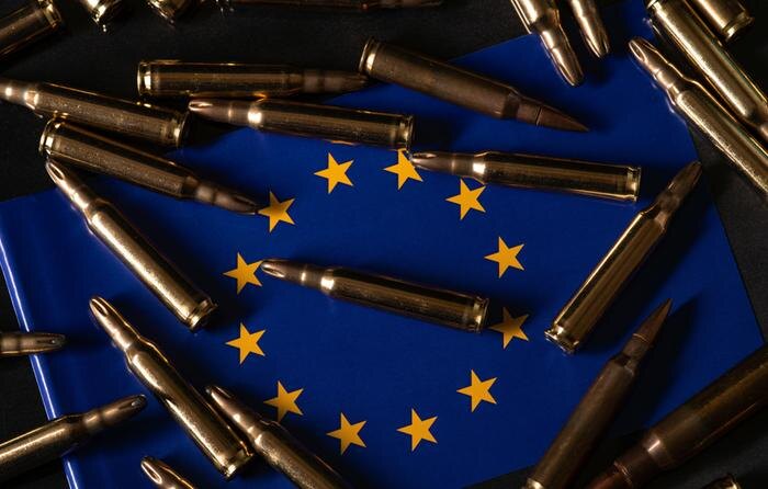 Обложка © Shutterstock / FOTODOM / MantasVD