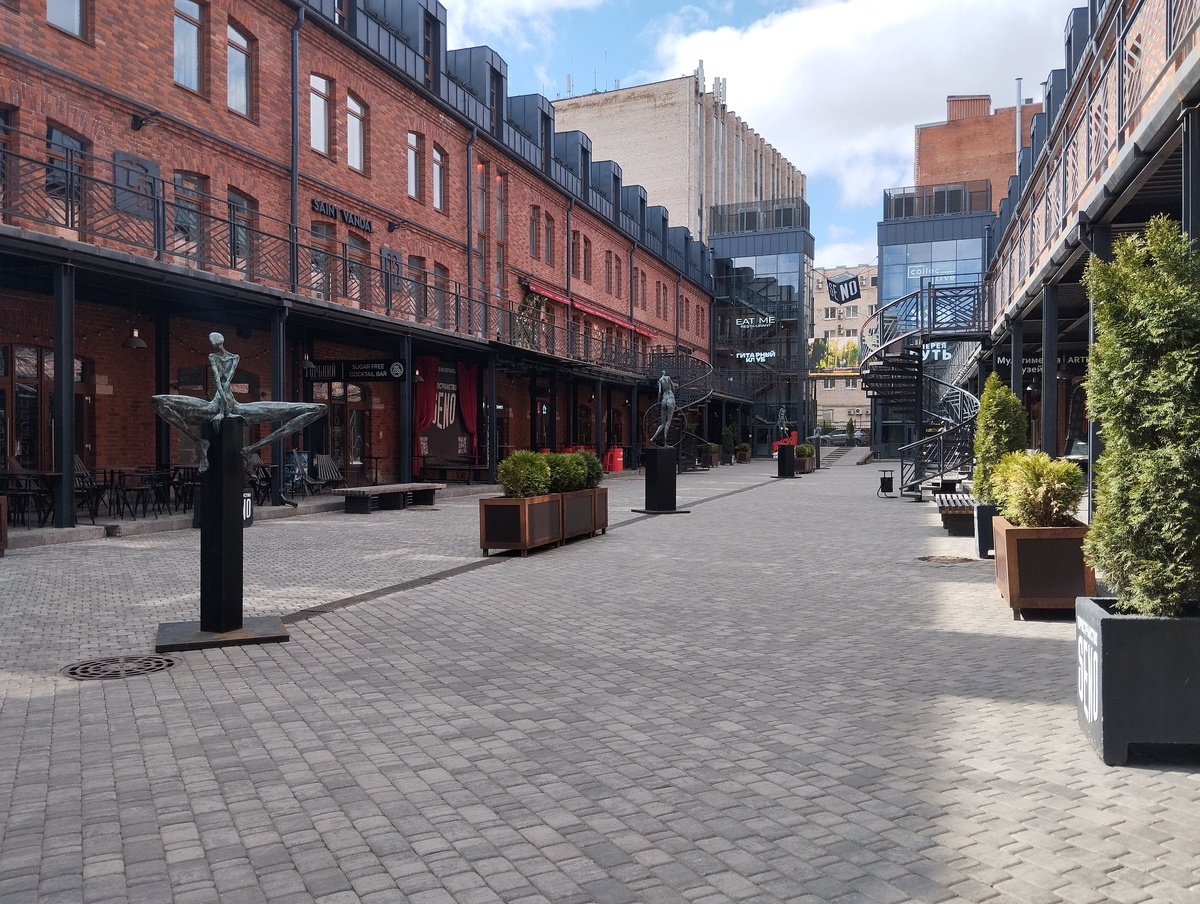 Общественное пространство SENO на Гороховой