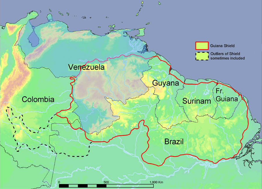 Гвианское плоскогорье очерчено красным