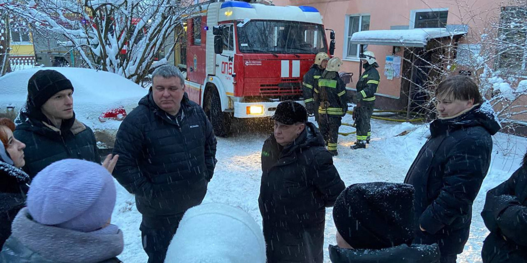 На пожар на улицу Сурикова в Туле приехал Илья Беспалов