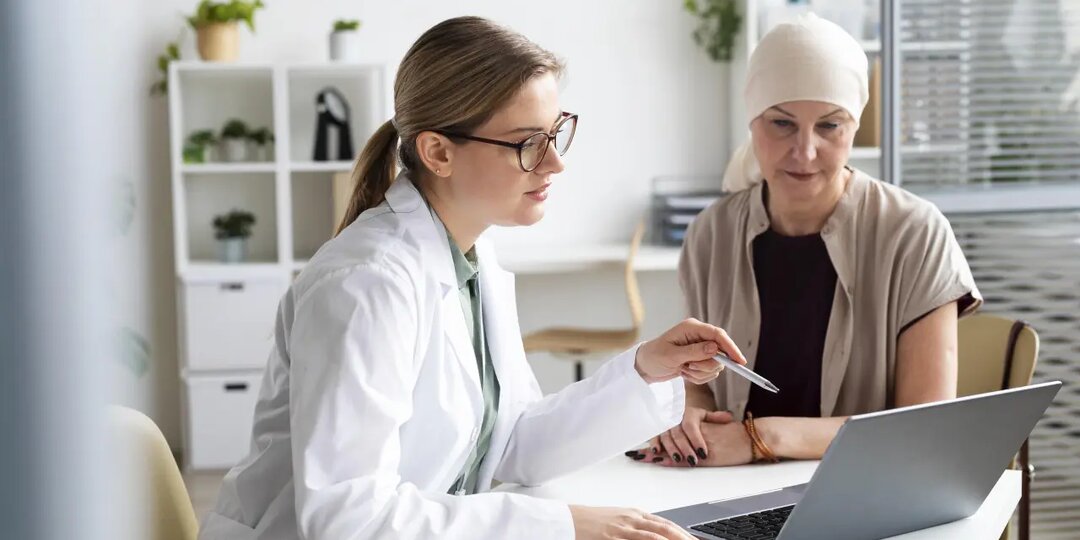 Кто чаще всего болеет раком в России, рассказал главный онколог страны