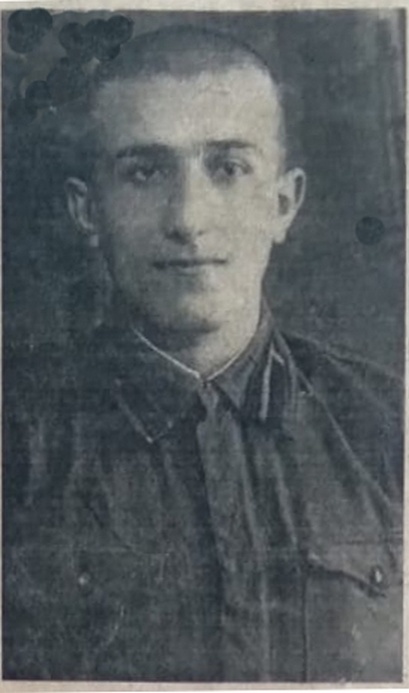 Лейтенант Абакаров Абдулкадыр Алирзаевич (1918-15.05.1942 г.). Фото прислано родственниками героя из с. Хурик.