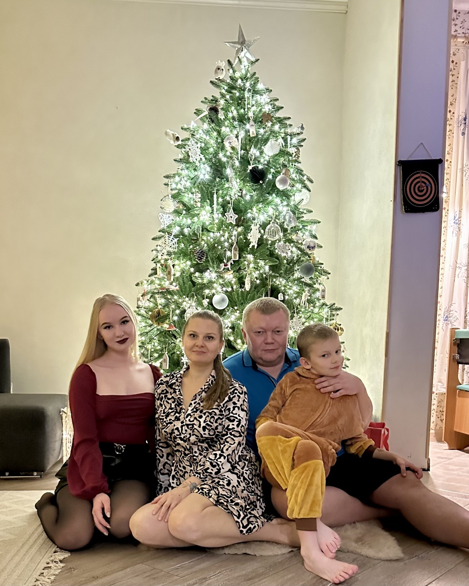 Наша семья в новогоднюю ночь