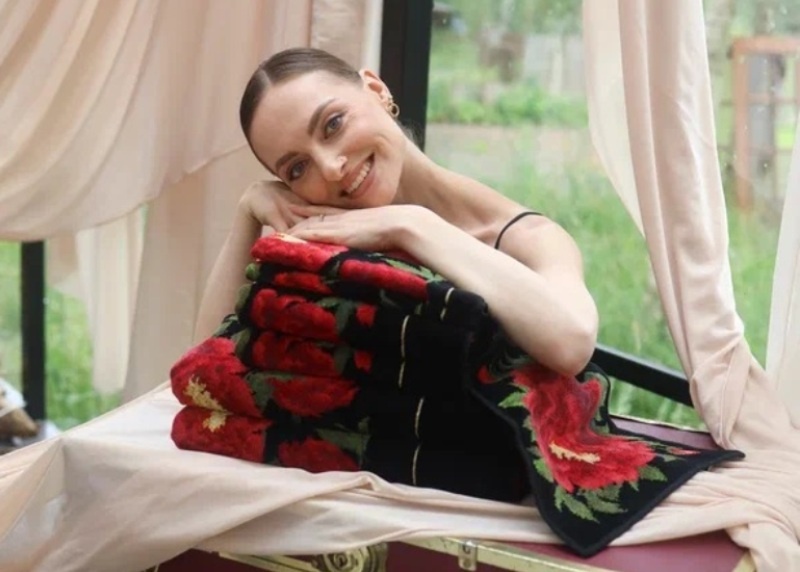 Немецкие шенилловые полотенца Feiler, дизайн Isabella | Posteleon.ru