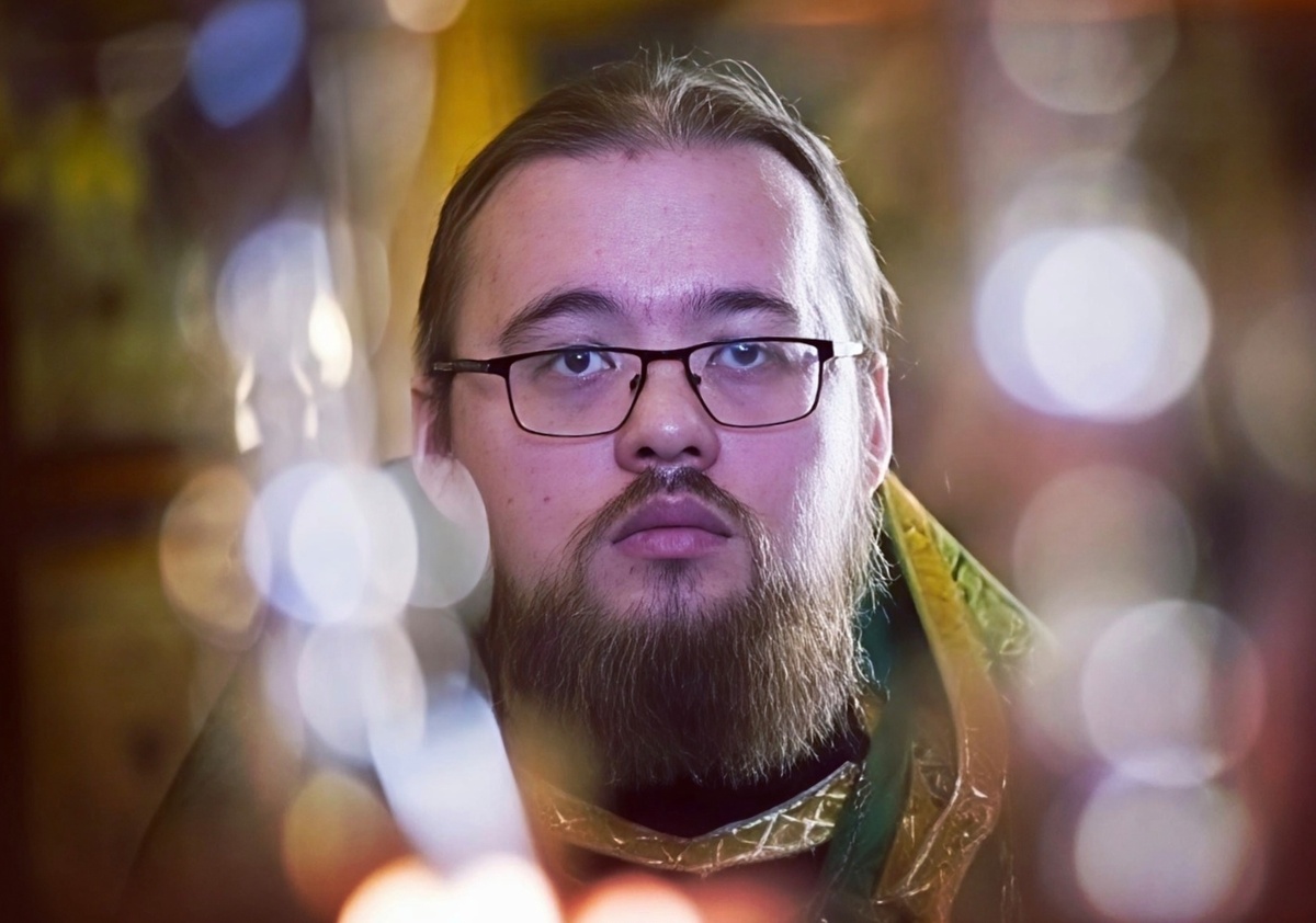 Александр Ермолин — иерей, настоятель храма Смоленской иконы Божией Матери в селе Соловцово и храма Блаженной Матроны и Ксении Петербургской (г. Казань).