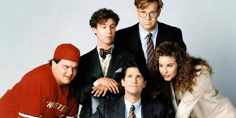 В рамках своей новогодней традиции смотреть на праздники какой-нибудь старый сериал – проглотил первый сезон «Головы Германа